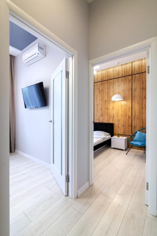 Leogrand Vip Apartments On Pidhirna 3 Lviv Buitenkant foto